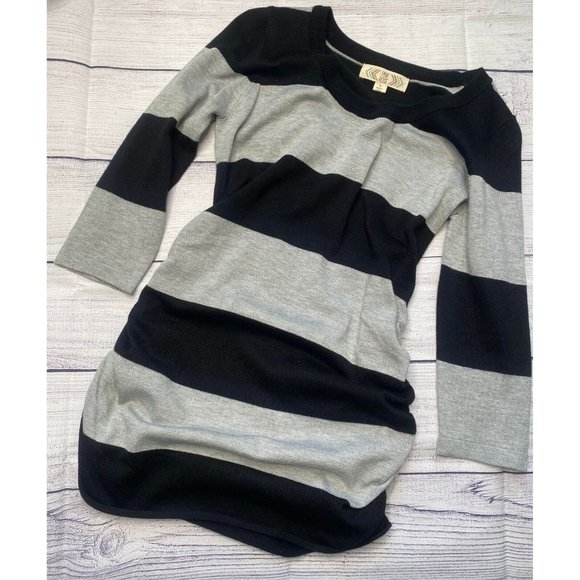 Pink Rose maternity black/grey top size small‎ - Picture 1 of 4
